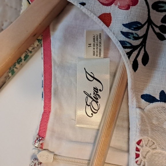 Eliza J Floral Shift Dress size 14 - Picture 4 of 5